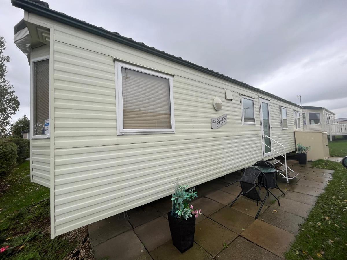 Fulmar 43 ~ Parkdean Holiday Resort グレート・ヤーマス エクステリア 写真