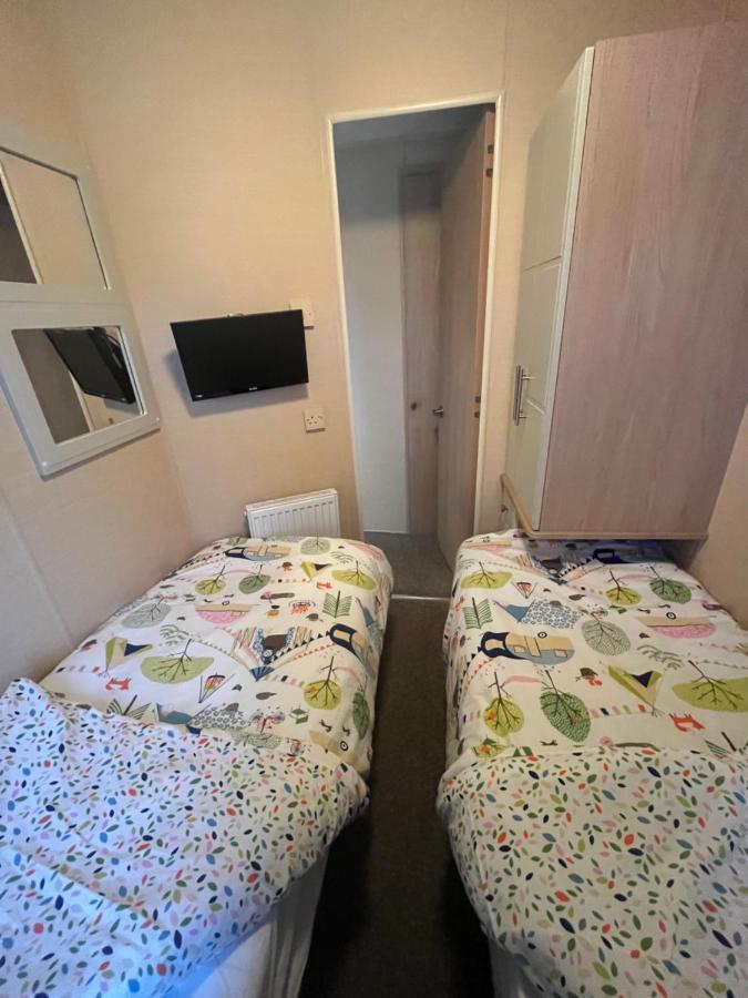 Fulmar 43 ~ Parkdean Holiday Resort グレート・ヤーマス エクステリア 写真