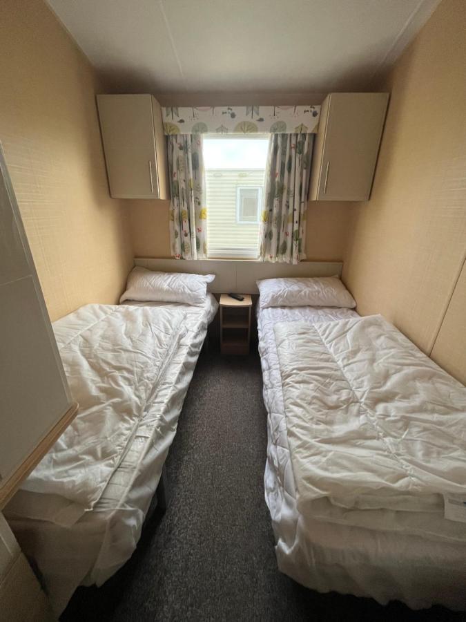 Fulmar 43 ~ Parkdean Holiday Resort グレート・ヤーマス エクステリア 写真